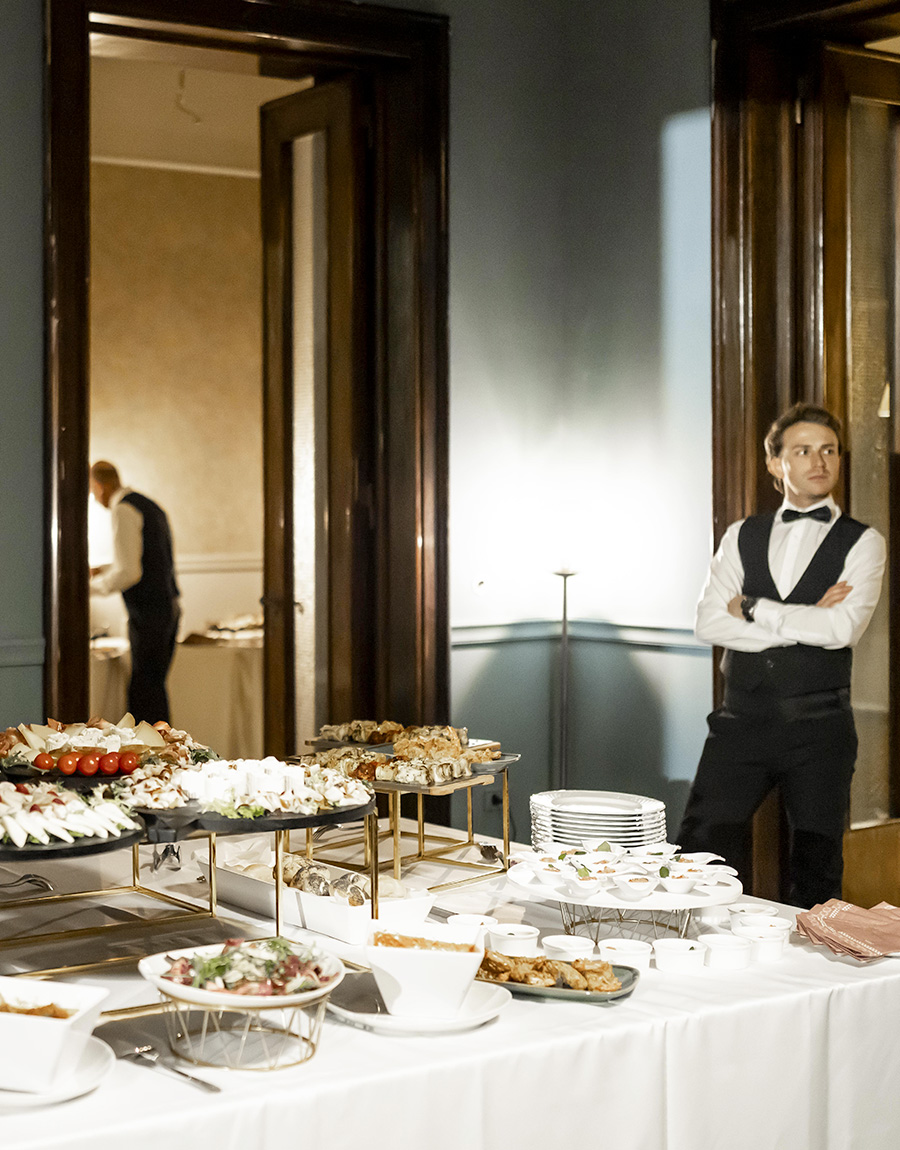 Buffet Food